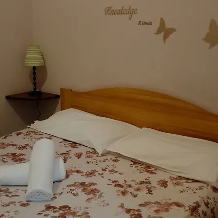 Bed & Breakfast King Square 3*